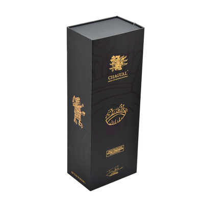 kaufen Custom Printed Logo Schwarzmagnetpapier Weinkarton mit geprägter Schwammverkleidung online manufacture